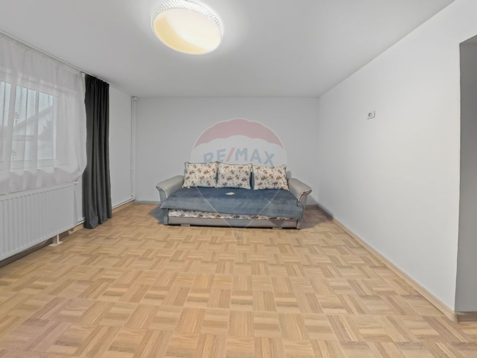 5 room House / Villa for sale