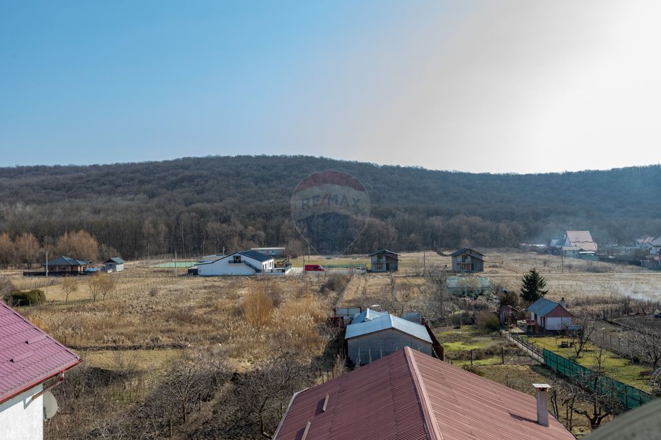 Apartament cu 3 camere de vânzare