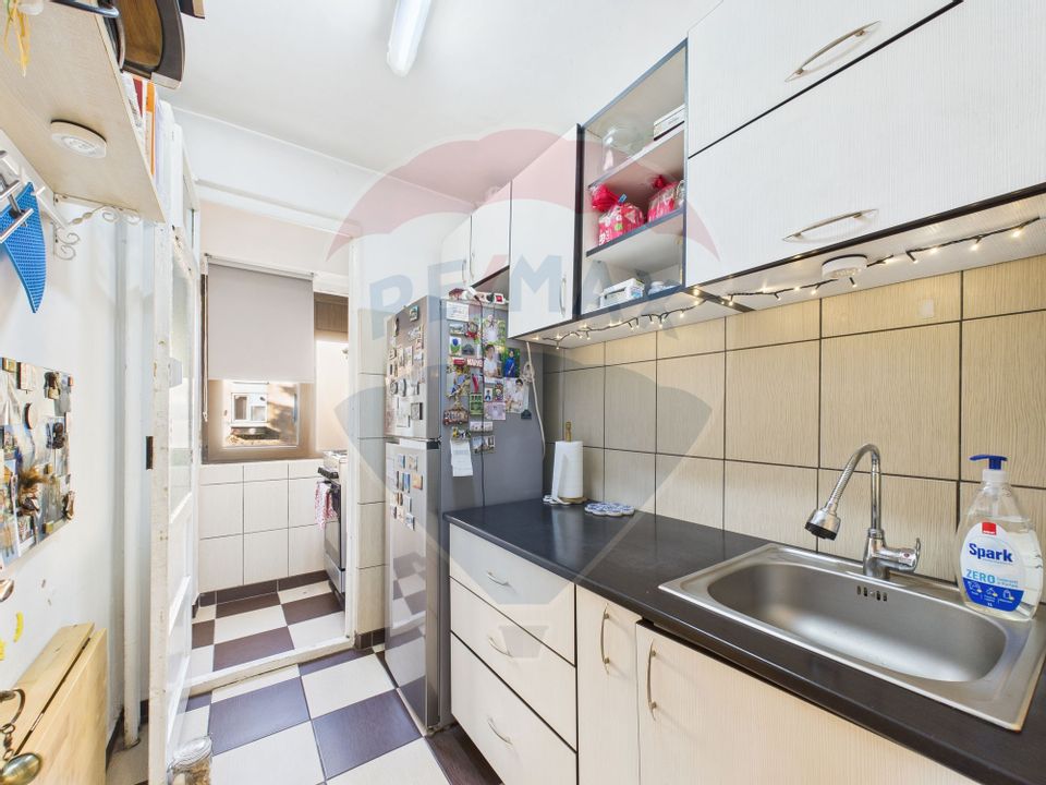 Apartament cu 3 camere de vânzare în zona Ferentari