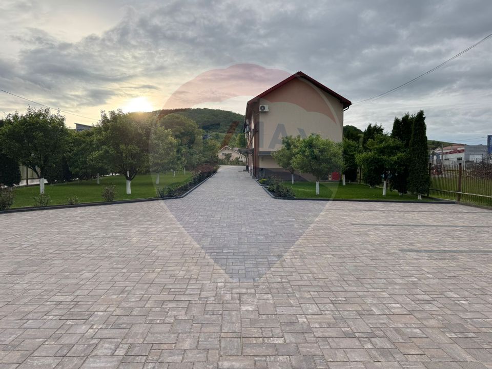 16 room Hotel / Pension for sale