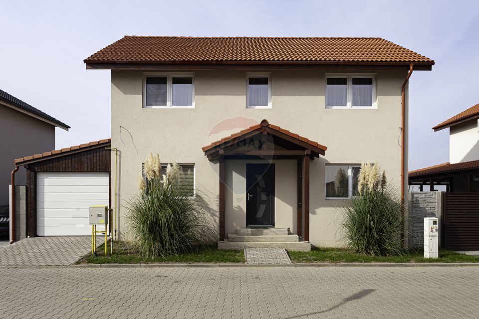 Casă de închiriat în cartierul Athena, zona 6 Vânători