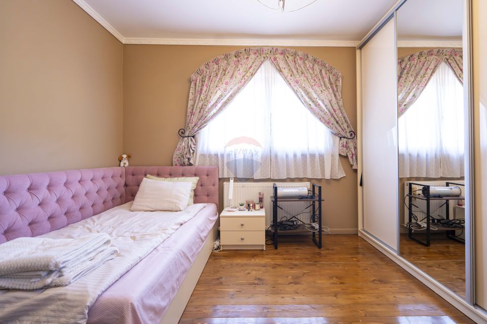 5 room House / Villa for sale, Dealuri Oradea area