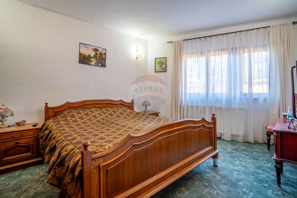 5 room House / Villa for sale