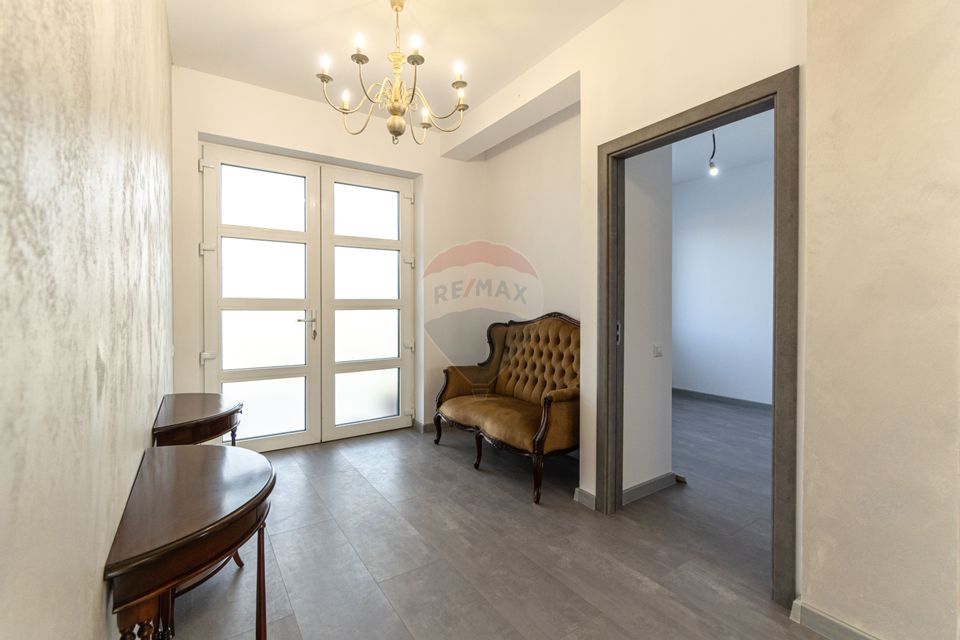 CASE NOI ÎN ARHITECTURĂ ALPINO-MODERNĂ CU ALEE PRIVATA | CRISTIAN