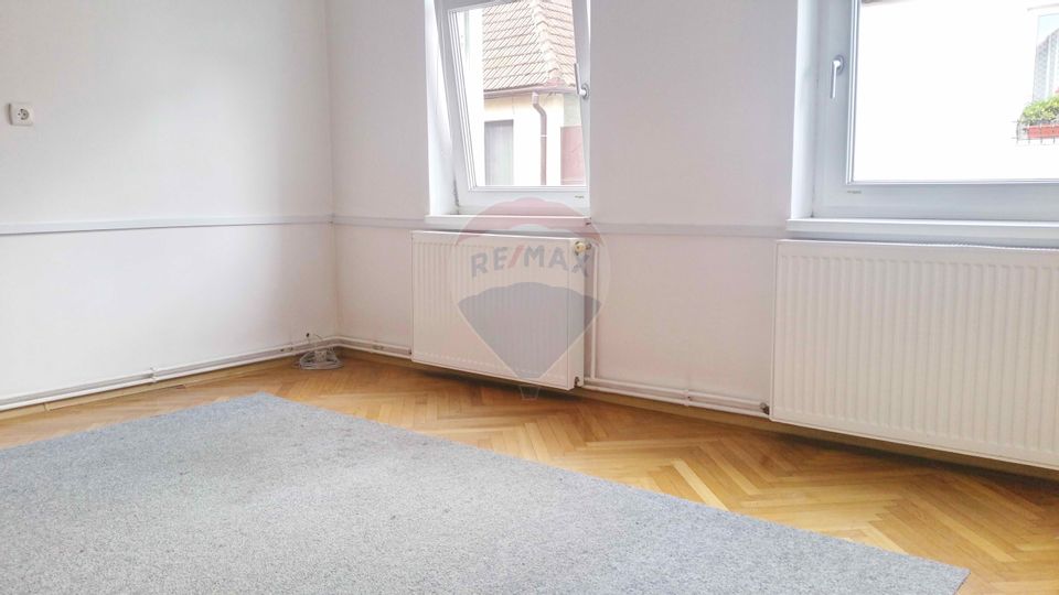 45sq.m Office Space for rent, Grivitei area