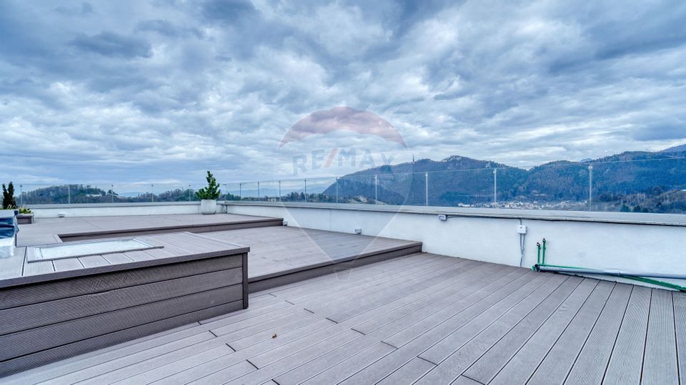 Penthouse spectaculos, Drumul Poienii, Brasov