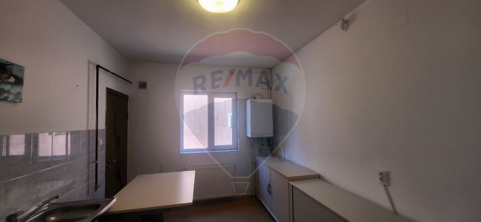 8 room House / Villa for rent, Intim area