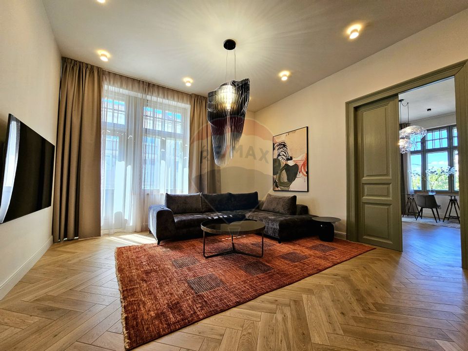 Apartament ULTRAFINISAT cu 2 camere, parcare de închiriat Ultracentral