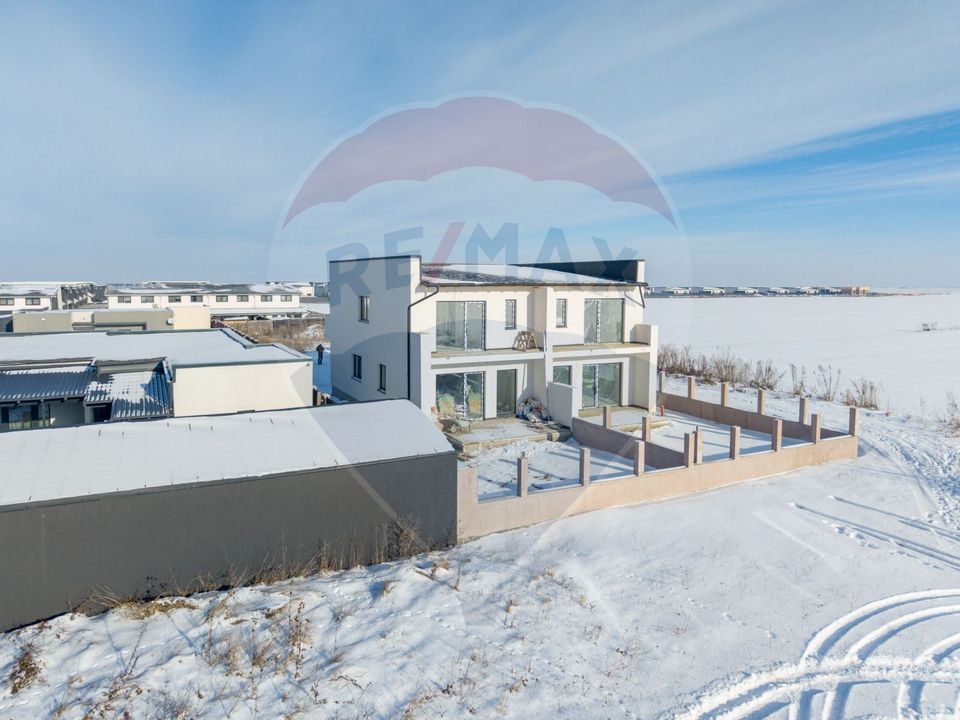 DUPLEX NOU, curte, cartier Izvor!