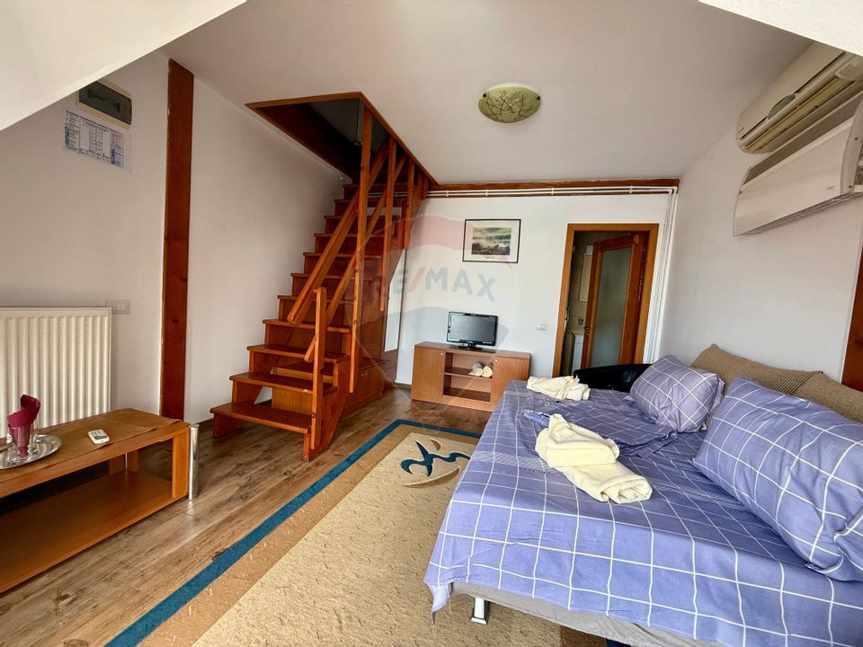 Hotel - Pensiune cu 14 duplexuri  de vânzare  CASA CU STUF Olimp