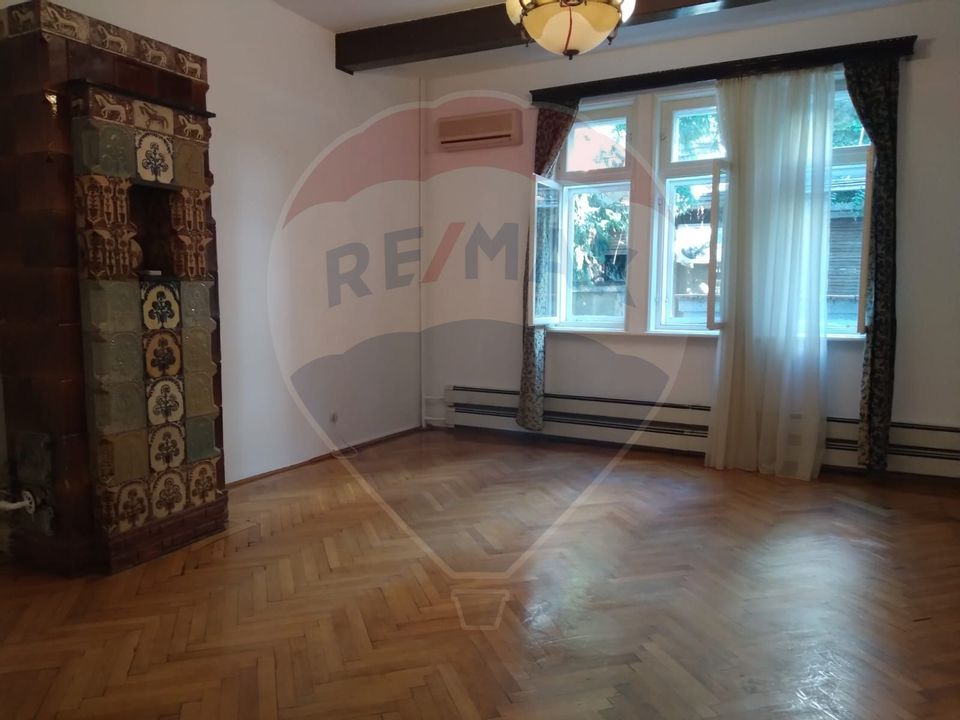 11 room House / Villa for rent, Aviatorilor area