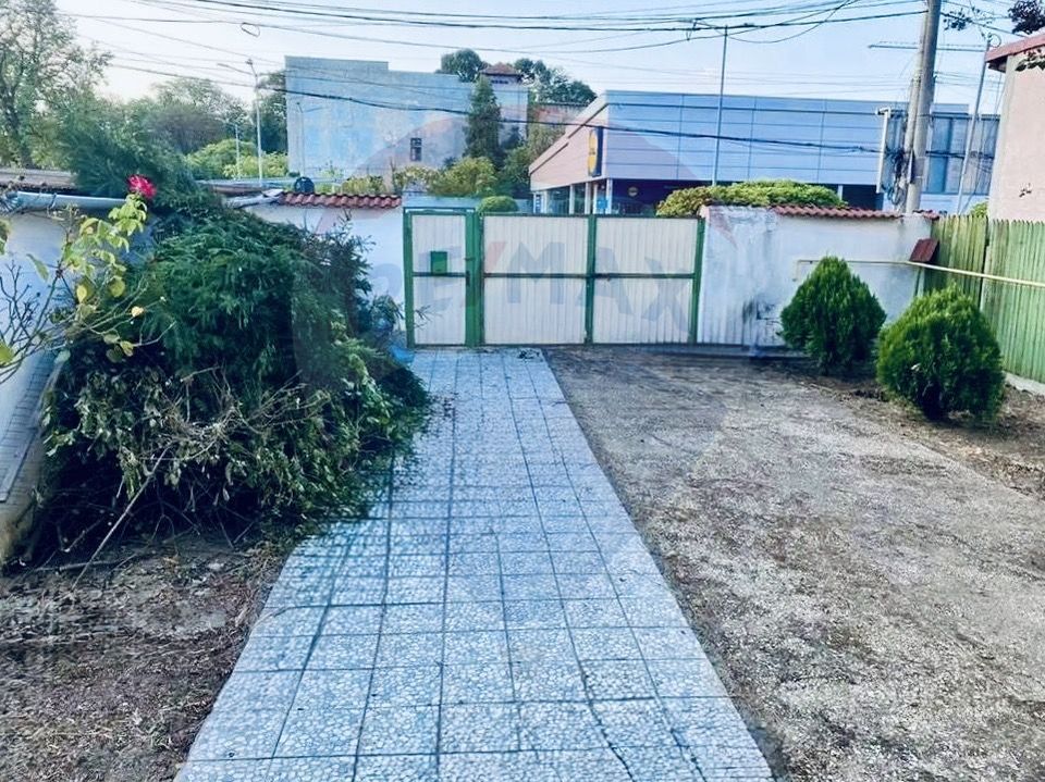 House of 316sqm and land of 780sqm Bucurestii Noi / metro Laminorului