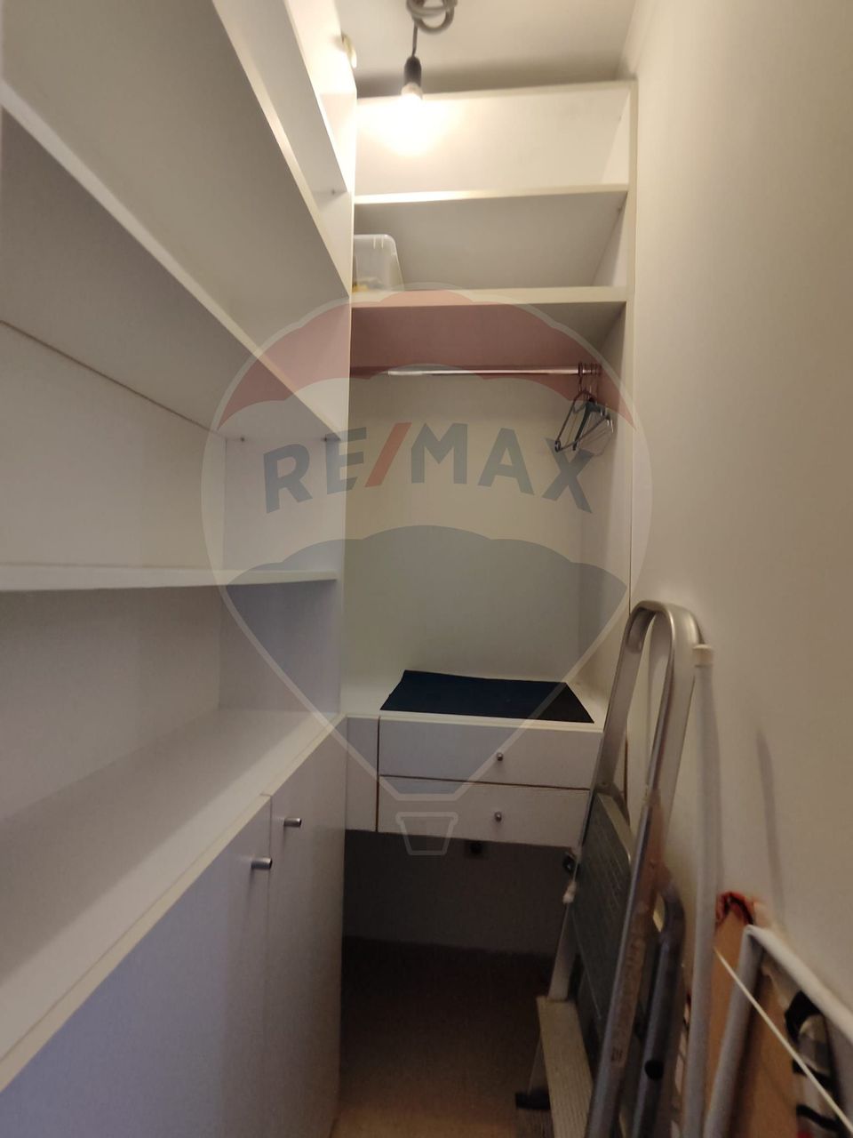 Apartament cu două camere de închiriat – Emerald Residence,  Lacul Tei