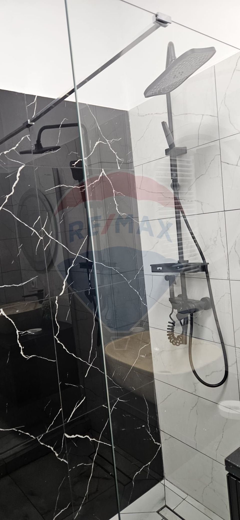 1 room Apartment for rent, Est area