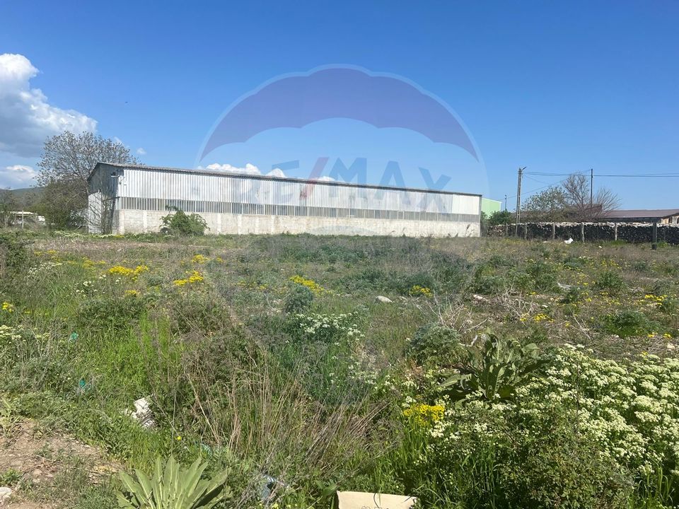 1,400sq.m Industrial Space for sale, Nord-Est area