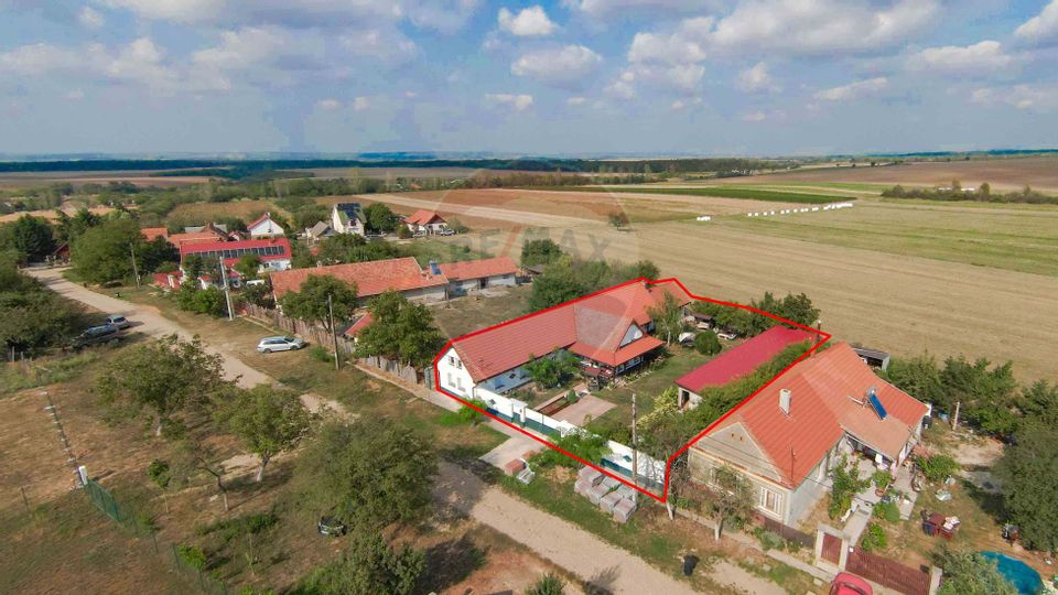 De vânzare Casă tradițională, la doar 20 de minute de Oradea