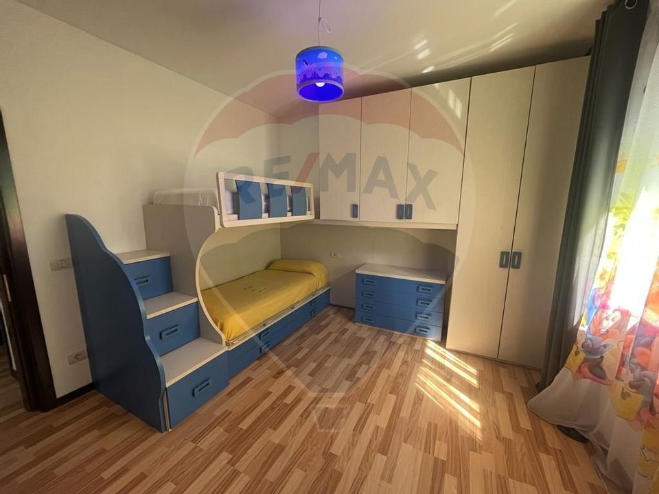 Casă / Vilă de vânzare str Dobrogeanu Gherea Radauti