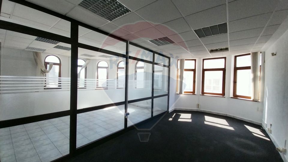 806sq.m Office Space for rent, P-ta Ovidiu area