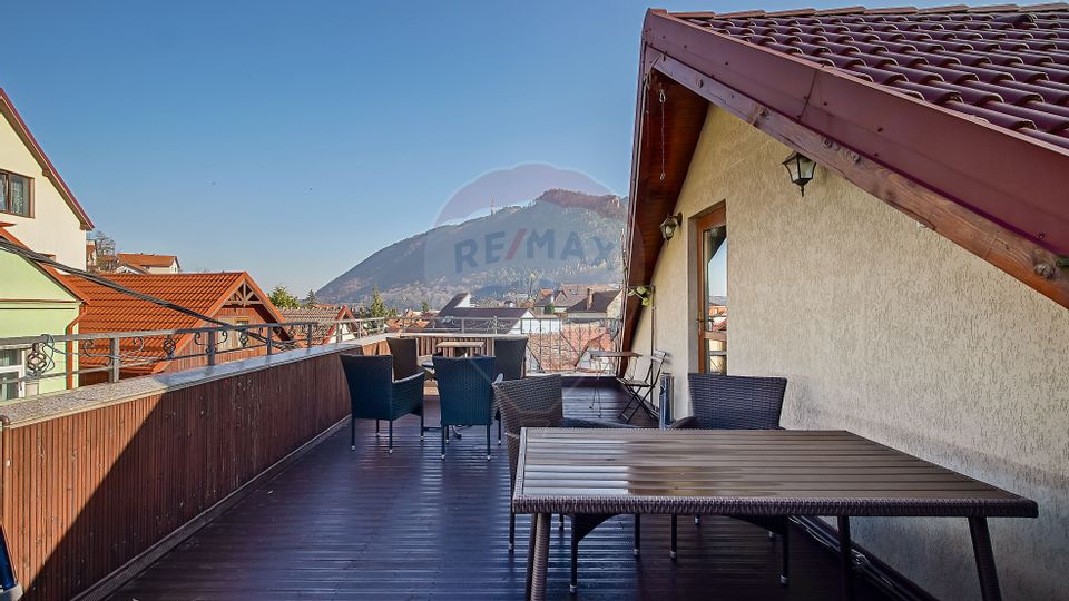 Casa cu 5 studiouri independente, terasa rooftop, vedere montana