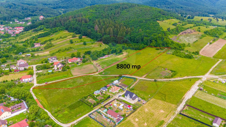 Land 8,800sqm Vulcan / Strada 1 Mai