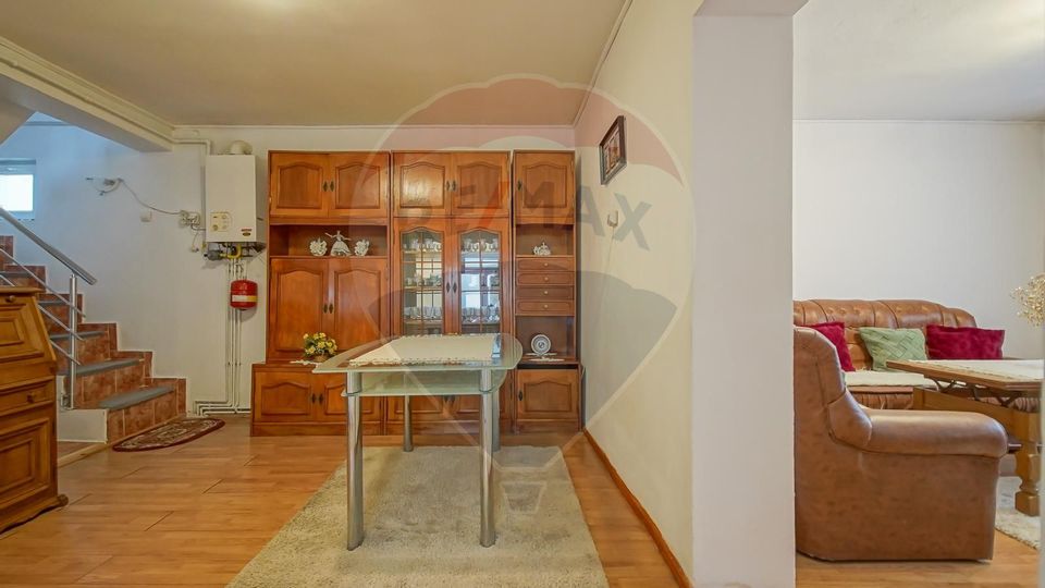 7 room House / Villa for sale