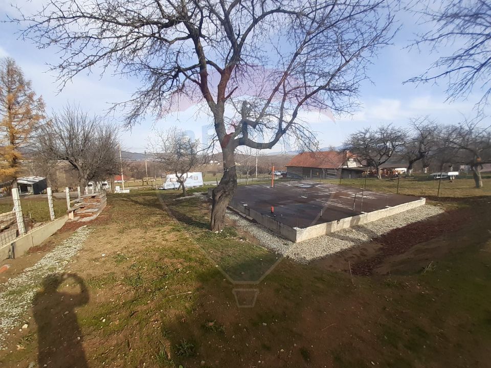 Land 1,050sqm Zarnesti / Strada Tohanita