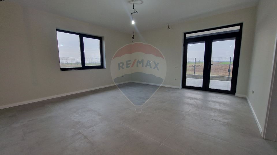 House / Villa with 3 rooms for sale Ciocanesti