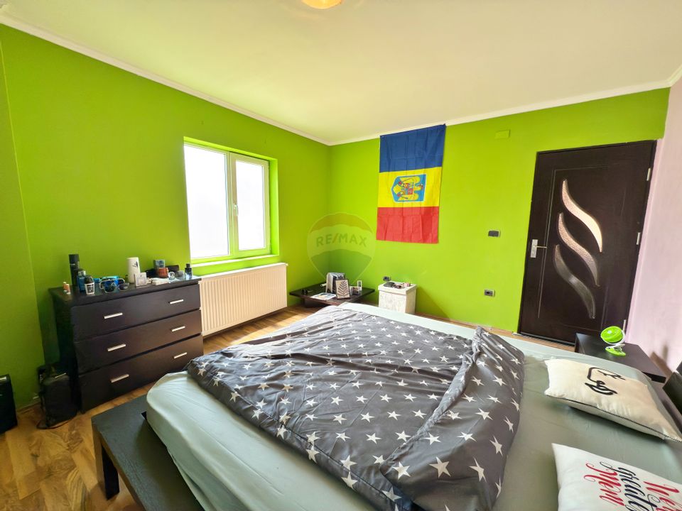 Apartament cu 3 camere de vânzare în zona ultracentrală a Aradului
