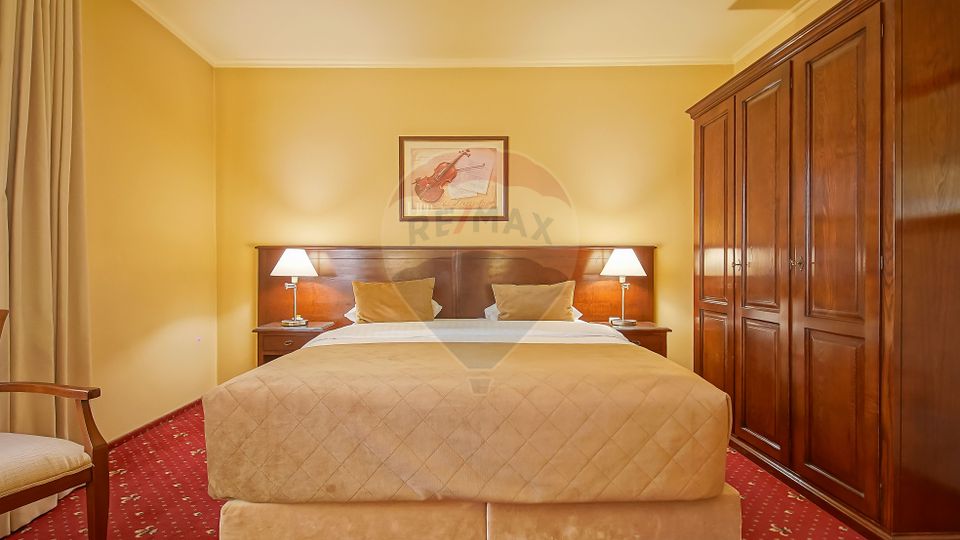 HOTEL,PISCINA SI CORT DE EVENIMENTE | 18080 MP TEREN | GRIVITEI BRASOV