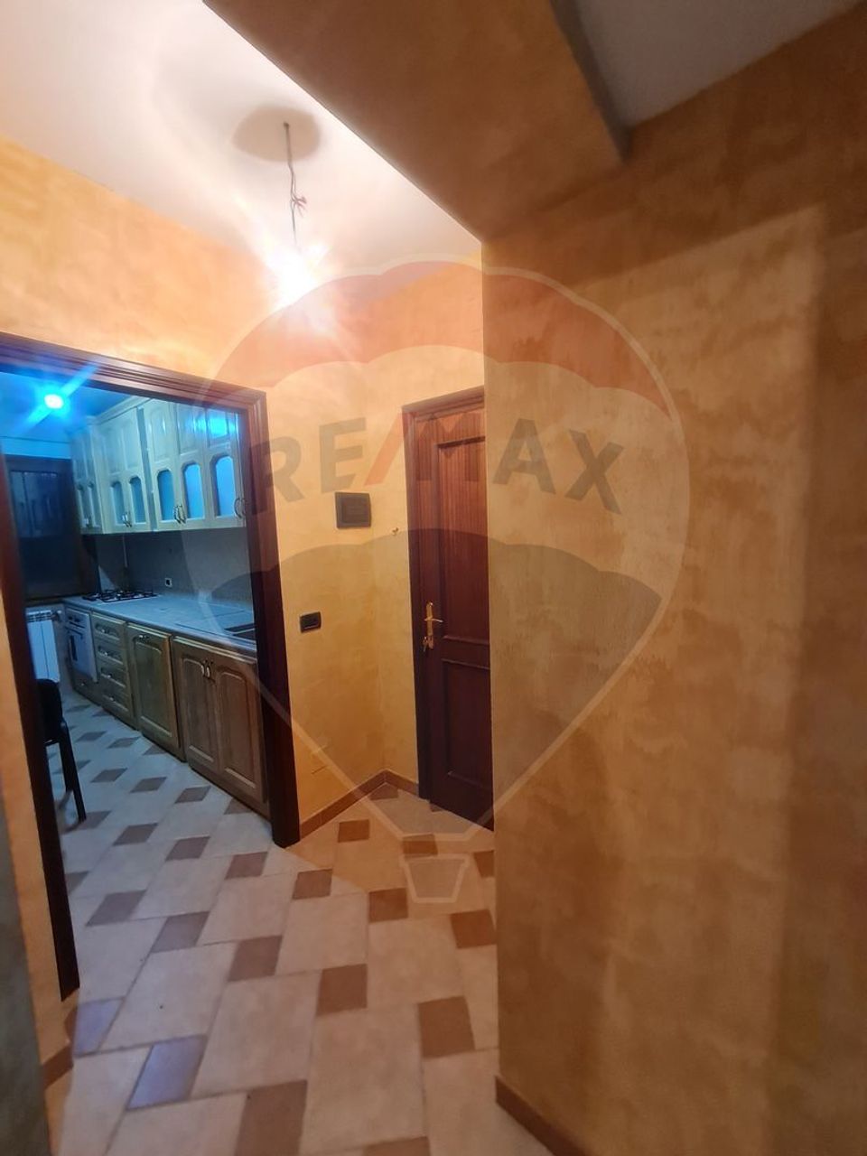 40sq.m Office Space for rent, Central area