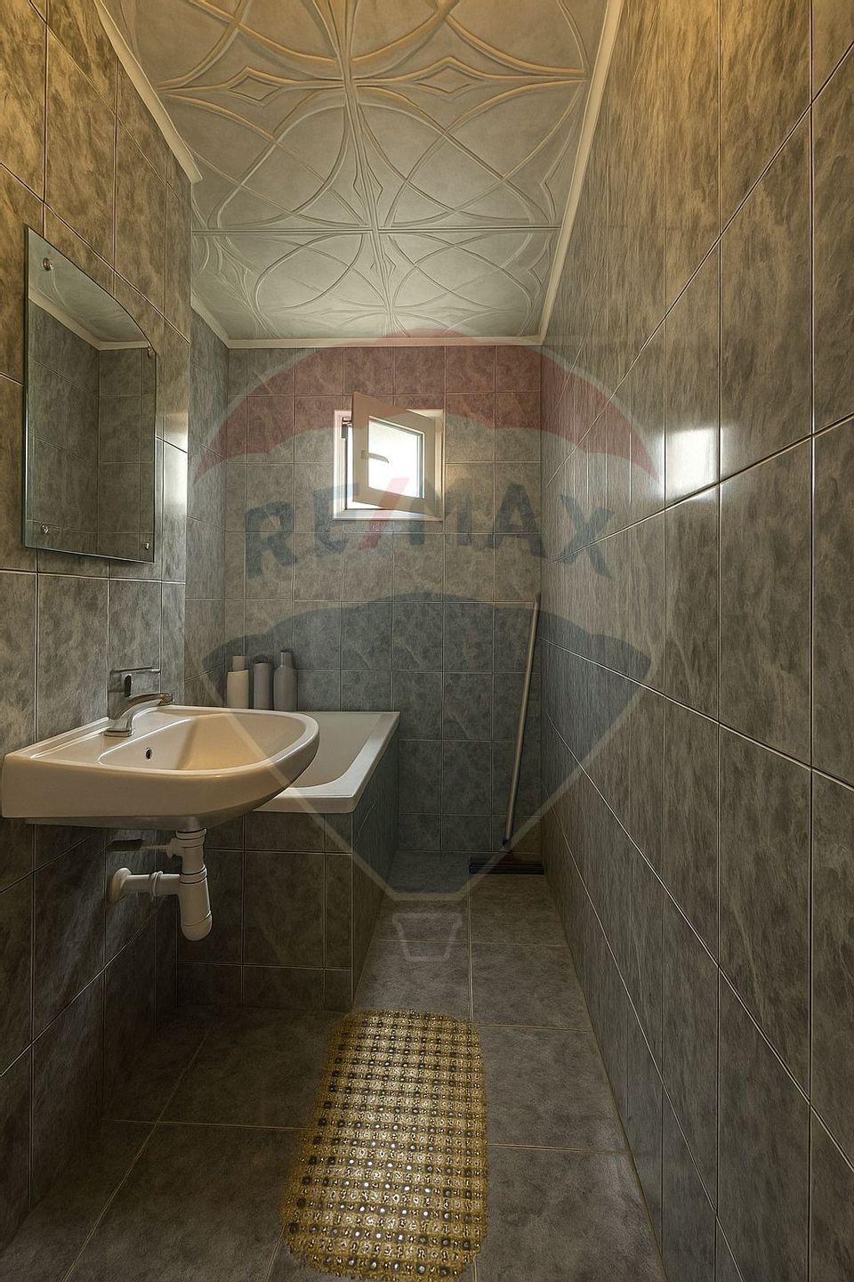 Apartament cu 3 camere de vânzare Mangalia gara