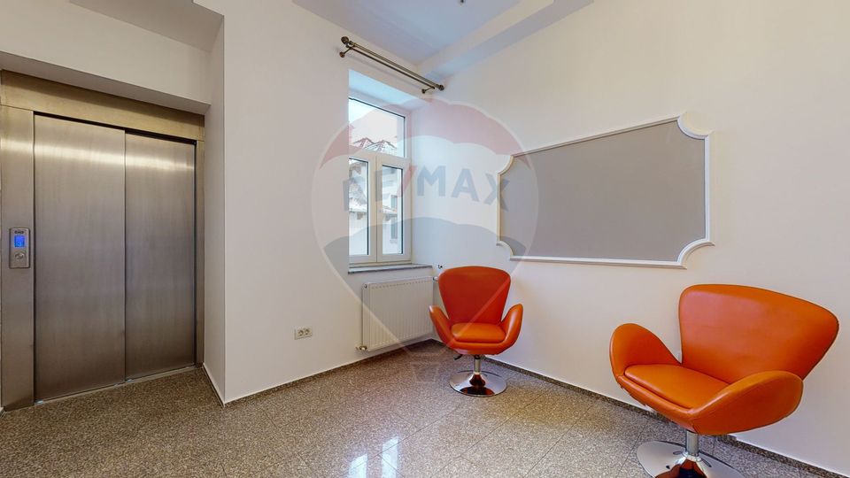 RENTED !! Rent representative offices, downtown, Brasov.