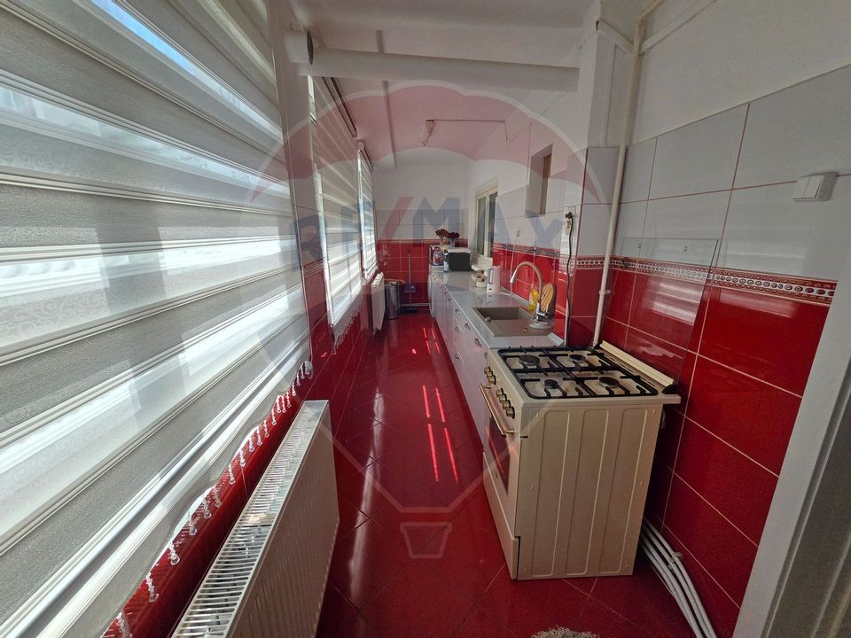 Apartament 3 camere de vânzare la parter, zona Nord - Fiald