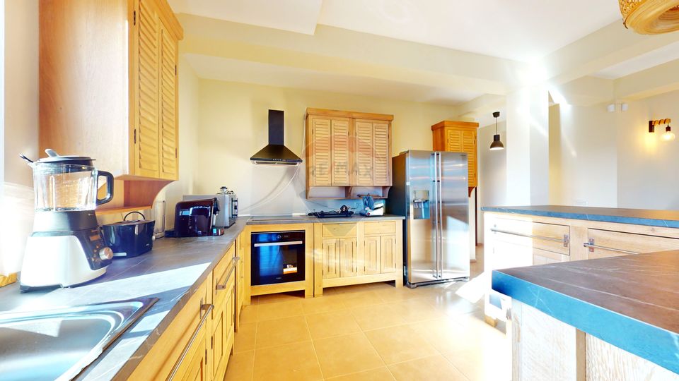 7 room House / Villa for sale