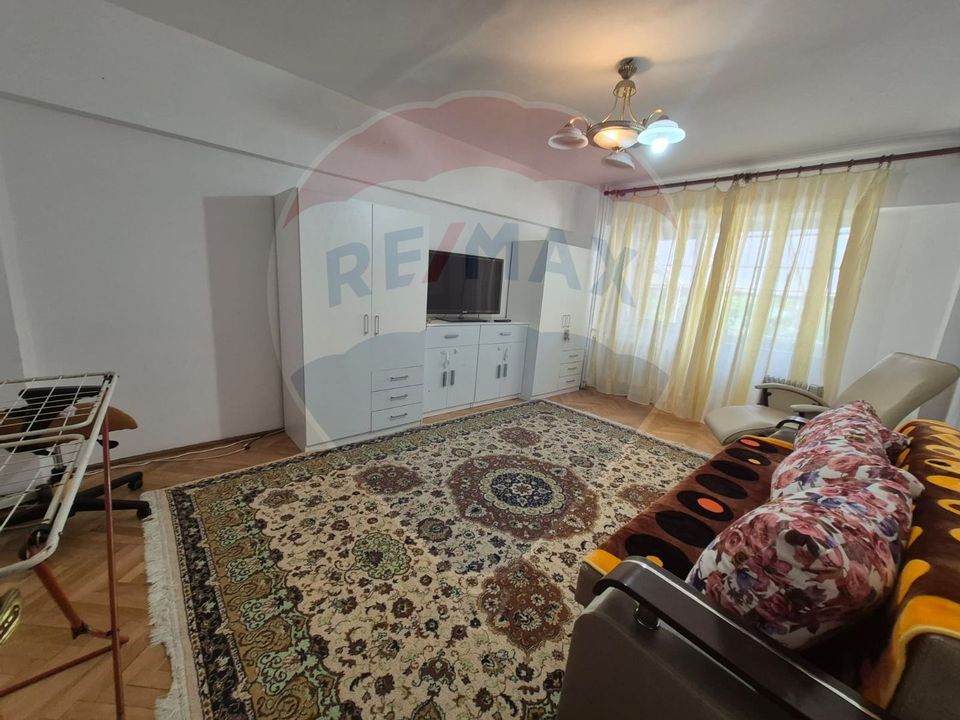3 room Apartment for rent, Aurel Vlaicu area