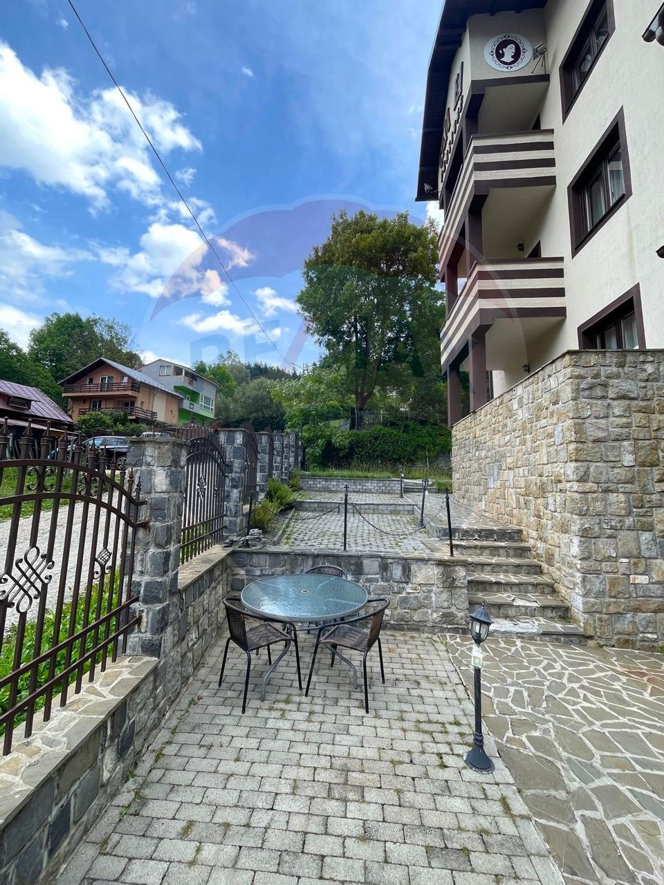 7-room guesthouse | Zamora - Busteni area | Prahova