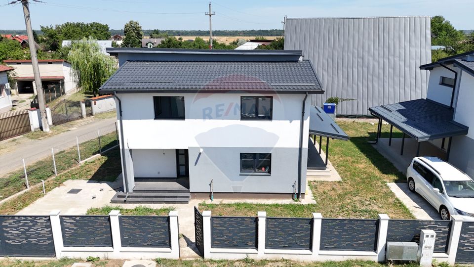 5 room House / Villa for sale