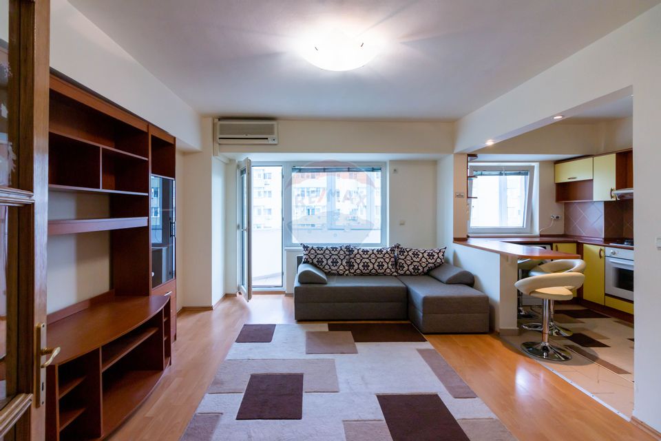 3 room Apartment for sale, Titulescu area