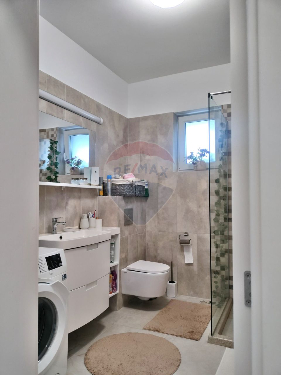 Casă cu 4 camere pe un singur nivel -Targu Mures (Sancraiu de Mures)