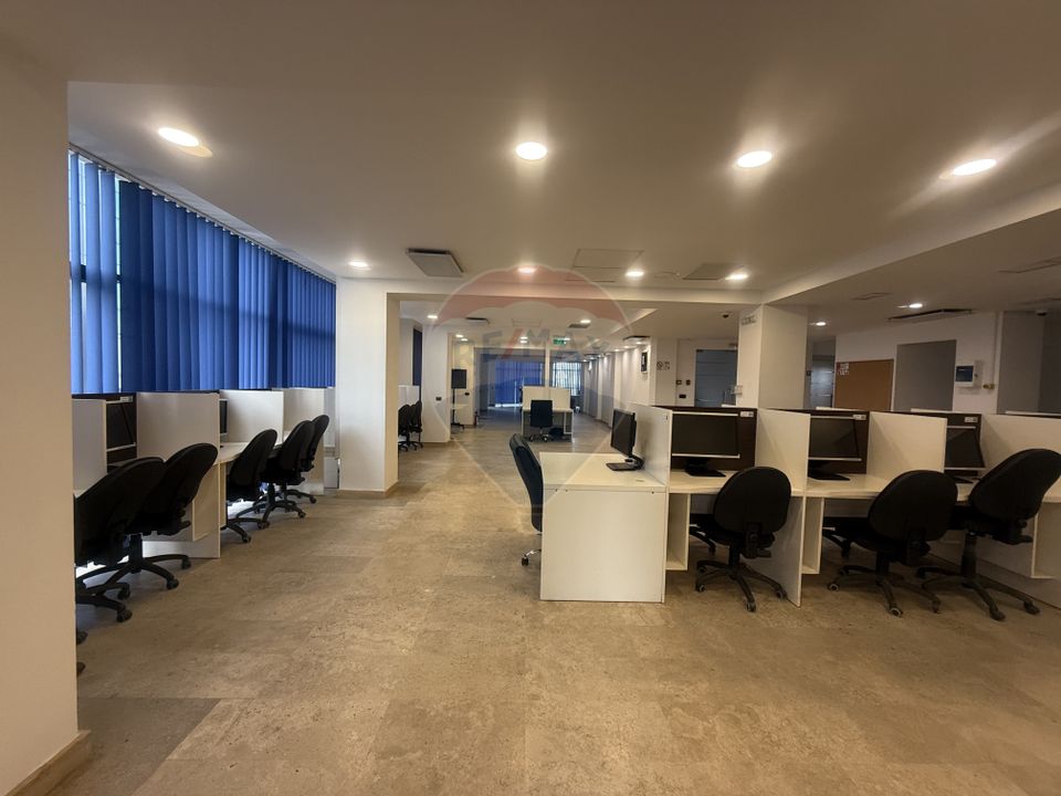 303sq.m Office Space for rent, Central area