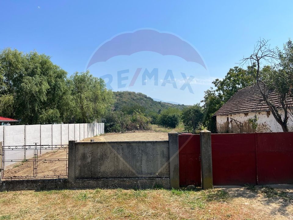 Land 1,435sqm Paulis / Strada Stadionului