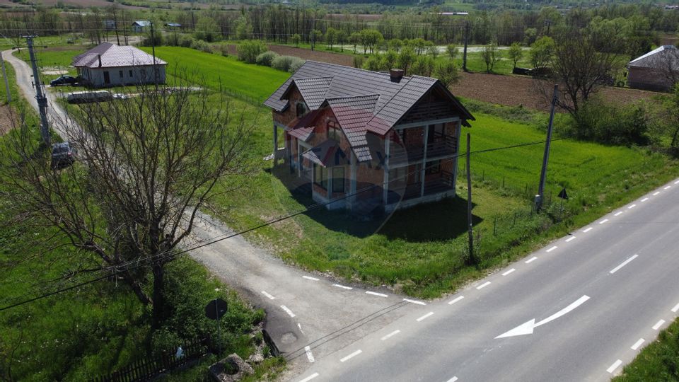 Casa individuala P+M de vânzare in Vad, Maramureș