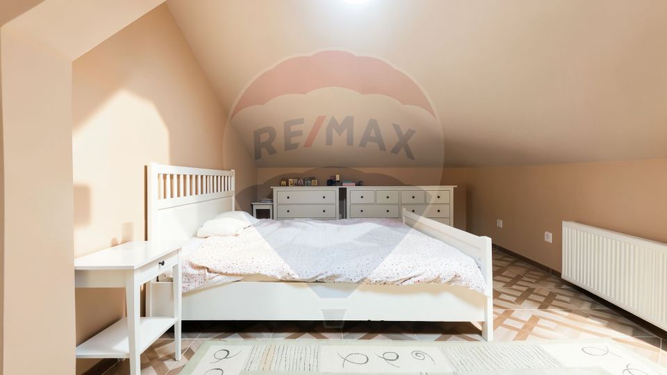 5 room House / Villa for sale