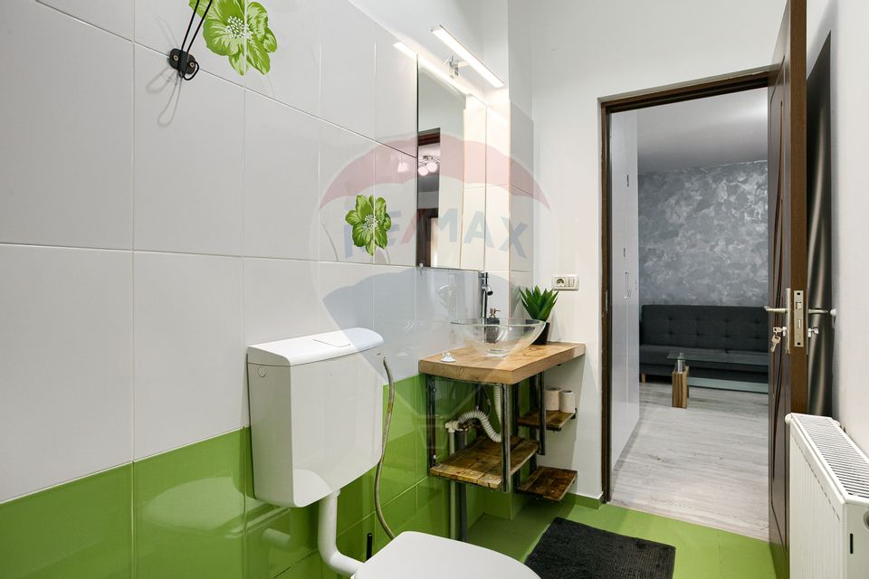 Apartament 2 camere , renovat, mobilat- utilat,  zona centrală