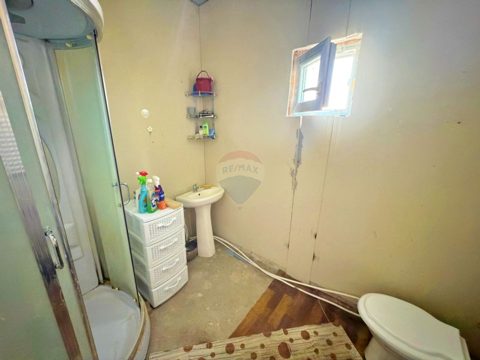 Casă cu 4 camere de vânzare în Vladimirescu, jud. Arad