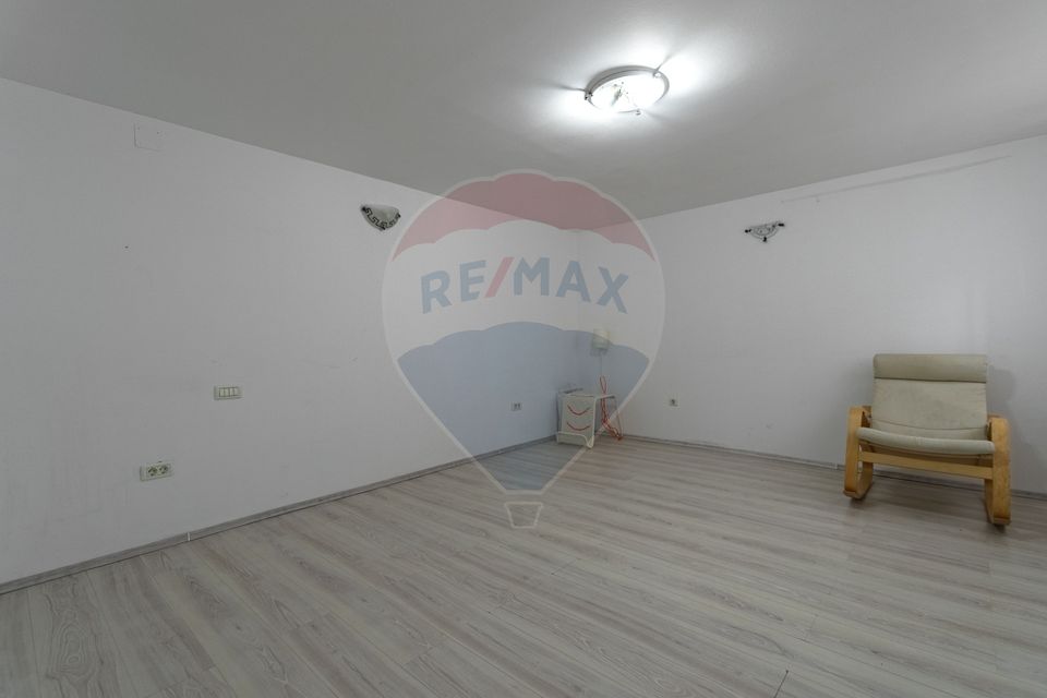 Garsonieră de închiriat– Strada Republicii 31/ Comision 0%