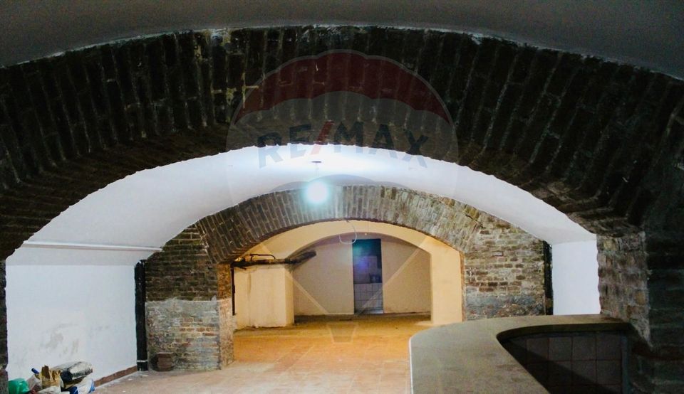 Spațiu comercial de 168mp de vânzare în zona Ultracentral