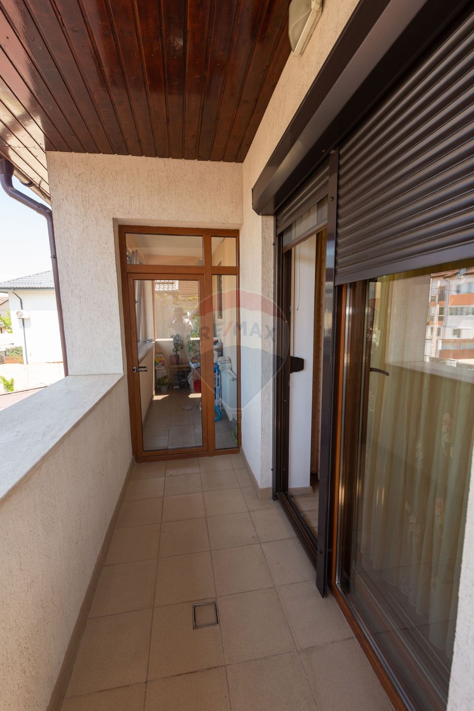 House for sale 6 rooms, furnished and equipped, Popesti-Leordeni