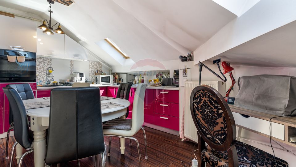 4 room Apartment for sale