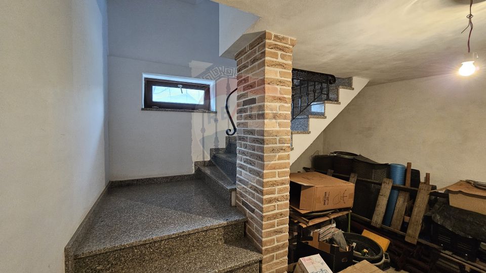 Casă / Vilă de lux, Scheia, Suceava